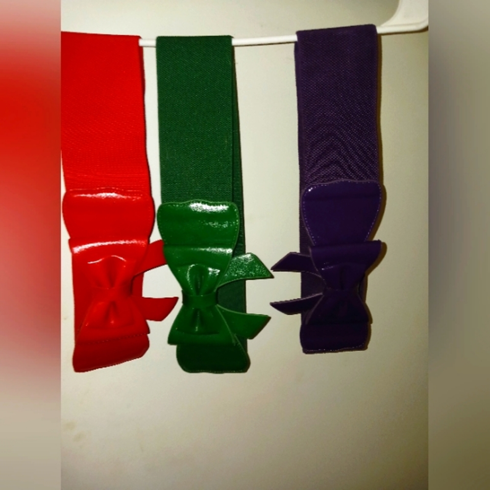Set of three wide bow belts